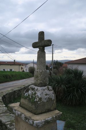 Croix à l’entrée de Chaussan