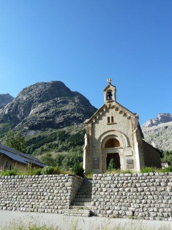 Eglise de la Bérarde et Tête de la Maye