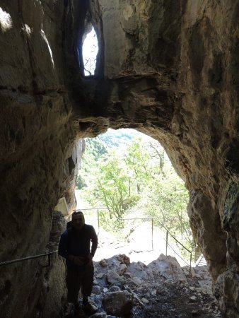 Dans la grotte d’Orjobet.