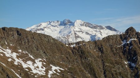 Zoom sur le massif du Rochail.