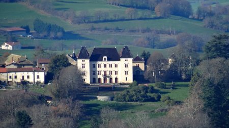 Le Château de Varax au zoom.