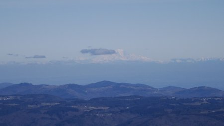 Le Mont Blanc à 227 Km.