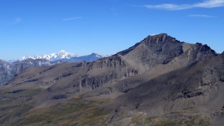 Mont Blanc, Grande Sassière et pointe de Charbonnel.