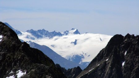 Glacier de la Girose avec le Pic de la Grave (au centre)
