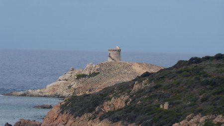 Zoom, Punta d’Omigna et la tour Génoise