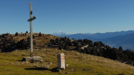 Croix de l’Alpe, borne-frontière, le Mont Blanc
