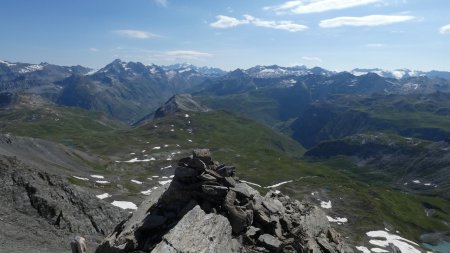 Panorama (2/8). Vers Val d’Isère : Secteur de l’Iseran, Grand Paradis, Tsanteleina, ...