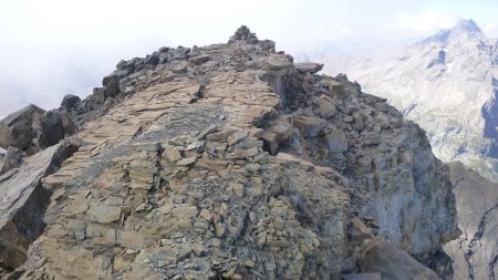 Le sommet Ouest des Neyzets (3247m)