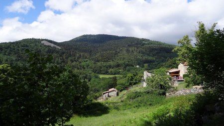 Chaux de Toureyre et hameau du Priel.