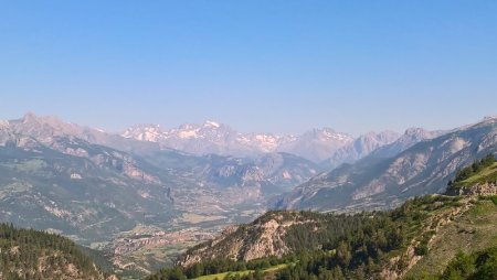 Le Massif des Ecrins vu de la descente du Col de Vars