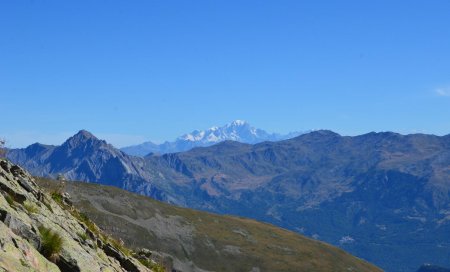 Le Mont Blanc apparait