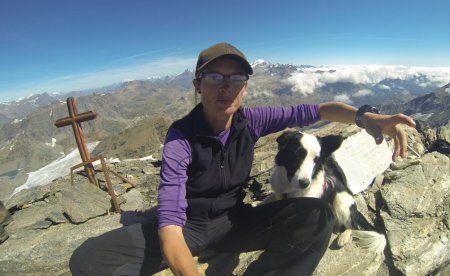 Laska, ma petite border collie de 7 mois, et moi même, fière de notre tout 1er sommet de plus de 3000m