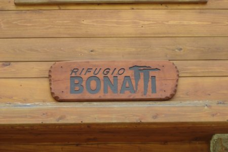 Refuge Bonatti