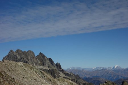 les Aiguilles de l’Argentière, au fond à droite : la Grande Casse (Vanoise)