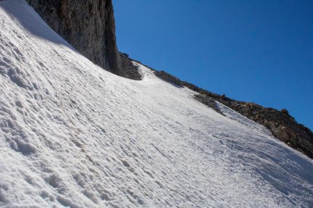Traversée vers Gastaldi : encore neigeux en début de saison