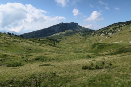Rocher de Chalves vu du Col d’Hurtières