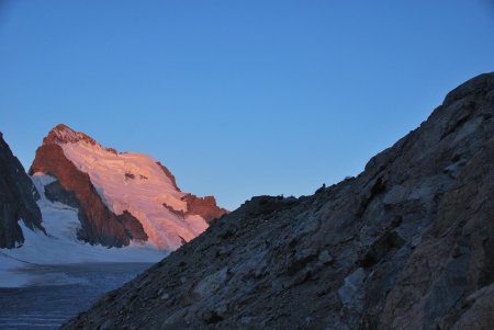 Vue depuis l’emplacement de bivouac avant de se diriger vers le Pic du Glacier Blanc