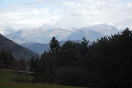 Des chemins de traverse, vue sur le Gargas, Mont de Rousse, Chauvet