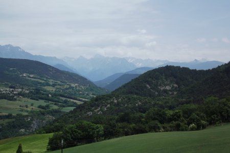 Vers la vallée du Drac et les sommets du Valgaudemar et du Champsaur