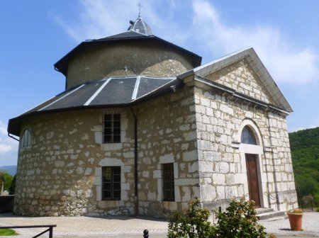 L’église de St Pierre de Curtille