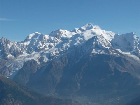 Vue magnifique sur le massif du Mont Blanc