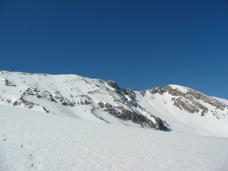 Les 2 sommets depuis la descente sur le col de la Clapousse