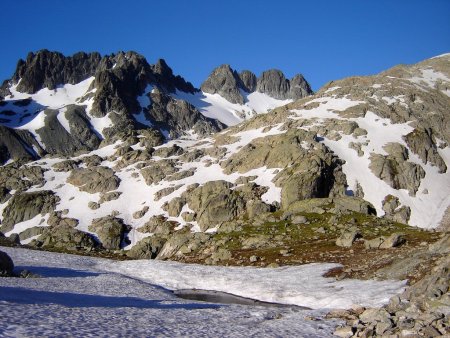 Le versant nord des Aiguilles de l’Argentière.