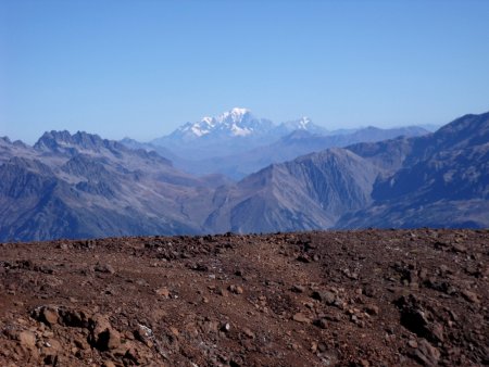 Zoom sur les Aiguilles de l’Argentière et le Mont Blanc