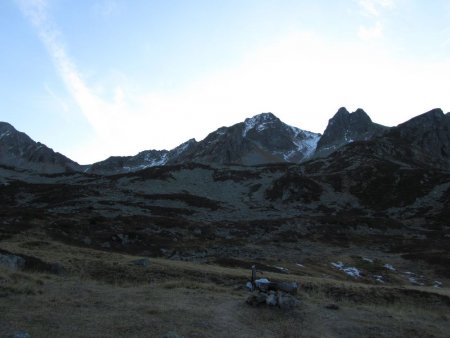 Du refuge, vue sur le Col du Merlet et sur le Pic Sud.