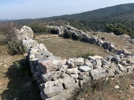 Ruines (chapelle ?).