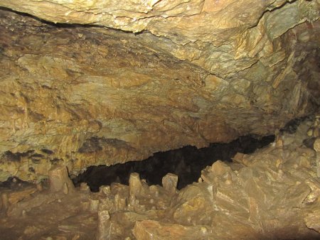On arrive aux stalagmites.