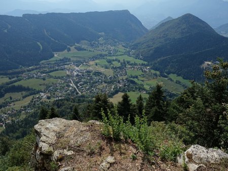 Le plateau du Sappey depuis le belvédère de Roche Rousse.