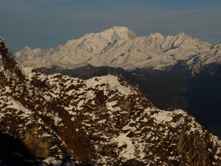 Regard vers le Mont Blanc.