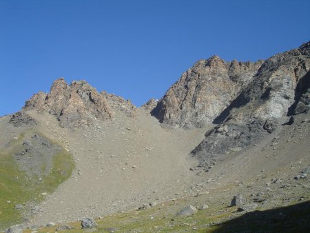 Le Col du Lou (3042m) depuis le replat à 2700m