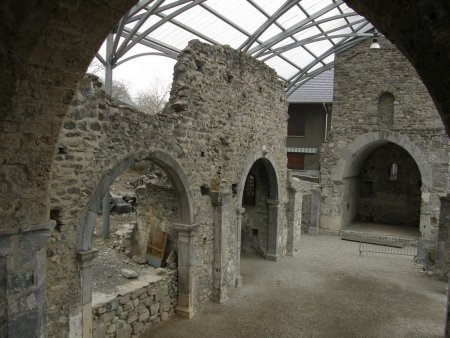 L’église ruinée de Grésy sur Isère