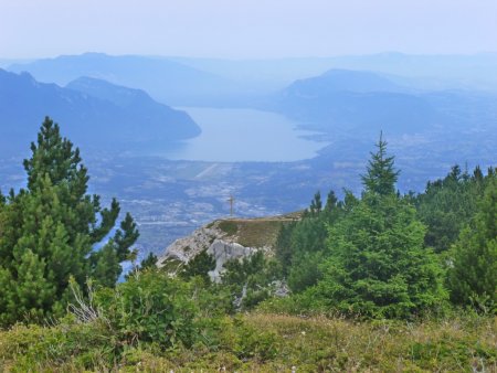 Zoom sur le lac du Bourget