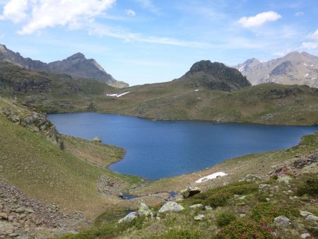 L’étang de la Soucarrane (2292m) qui peut constituer un très bon but de rando