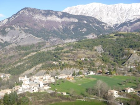 Draix et la Montagne de Cheval Blanc