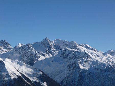 Un sommet qui me tente bien depuis le début de la saison, le Rocher Blanc par la Combe Madame (Voir le topo de Colson David)
