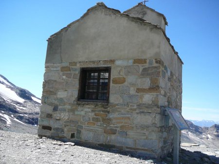La capella Bontadini (3041m)