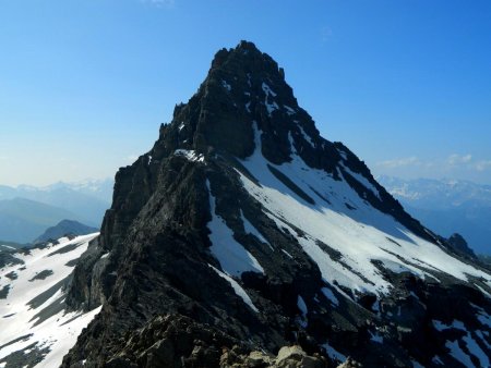 Le Pic de Rochebrune vu du sommet «satellite» de l’Escalinade.