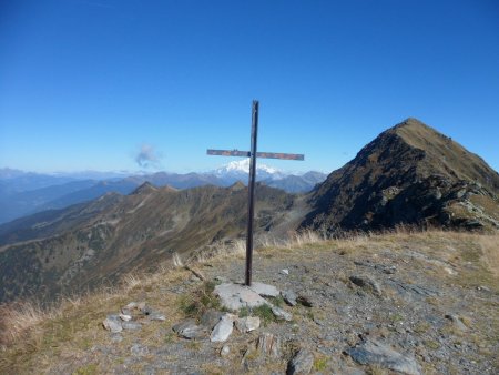 Le sommet du Petit Arc, le Mont Blanc et le Grand Arc