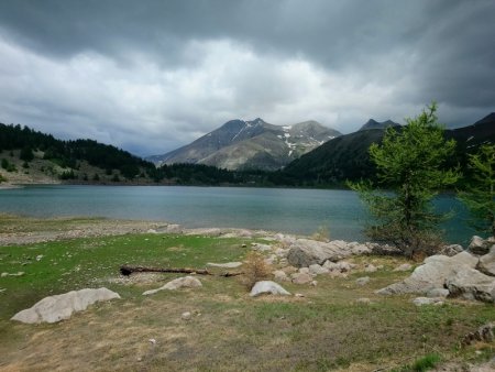 Descente tranquille sur le Lac d’Allos