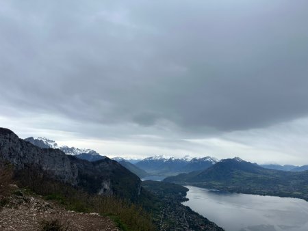 Vue sur le Lac d’Annecy.