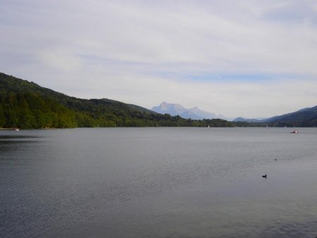 Le Grand Lac de Laffrey et l’Obiou.
