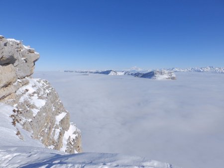 Le Mont Blanc se dévoile.