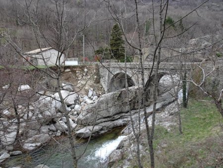 Pont sur le Ruisseau de Gourdouse