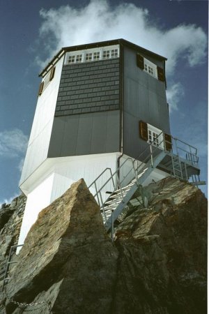 Cabane Bertol (alt. 3.311 m)