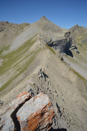 Pointe Sud de la Vénasque (2620M) vu depuis le Pic du Clot Lamiande