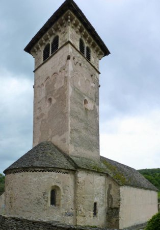 La chapelle jouxtant le prieuré de Blanot